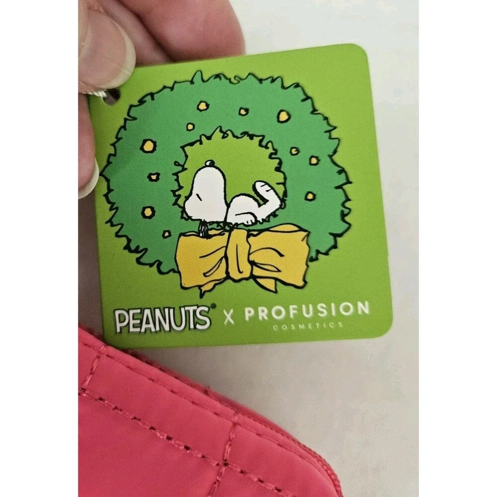 Peanuts X Profusion Cosmetics Fa la la la Liners Eyeliner Pencil Set Snoopy